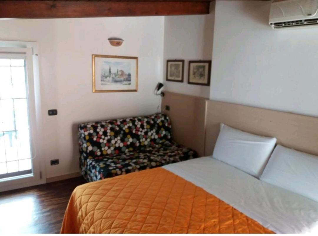 Villa Mola Bed And Breakfast Corbara  Exterior photo