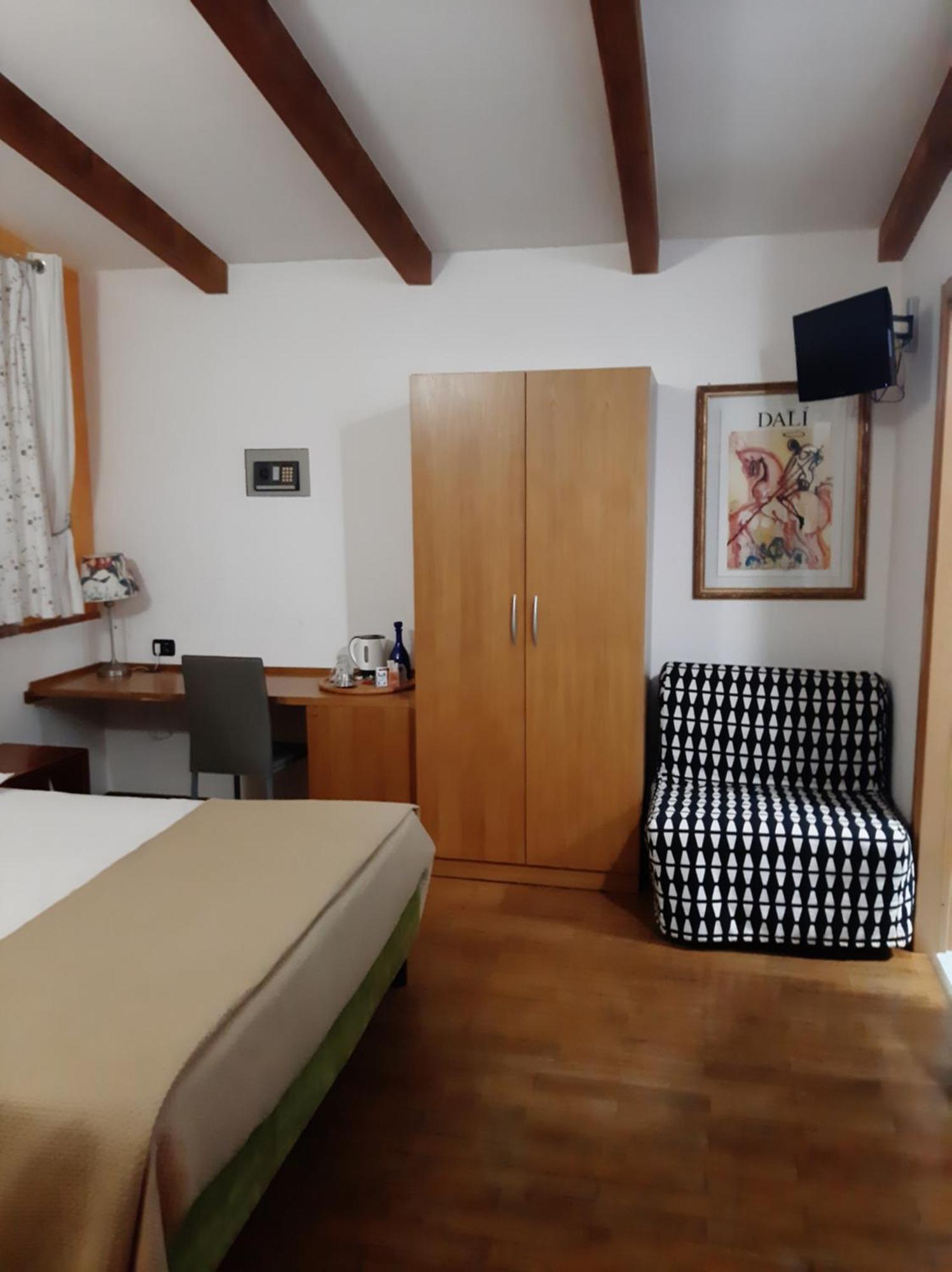 Villa Mola Bed And Breakfast Corbara  Exterior photo