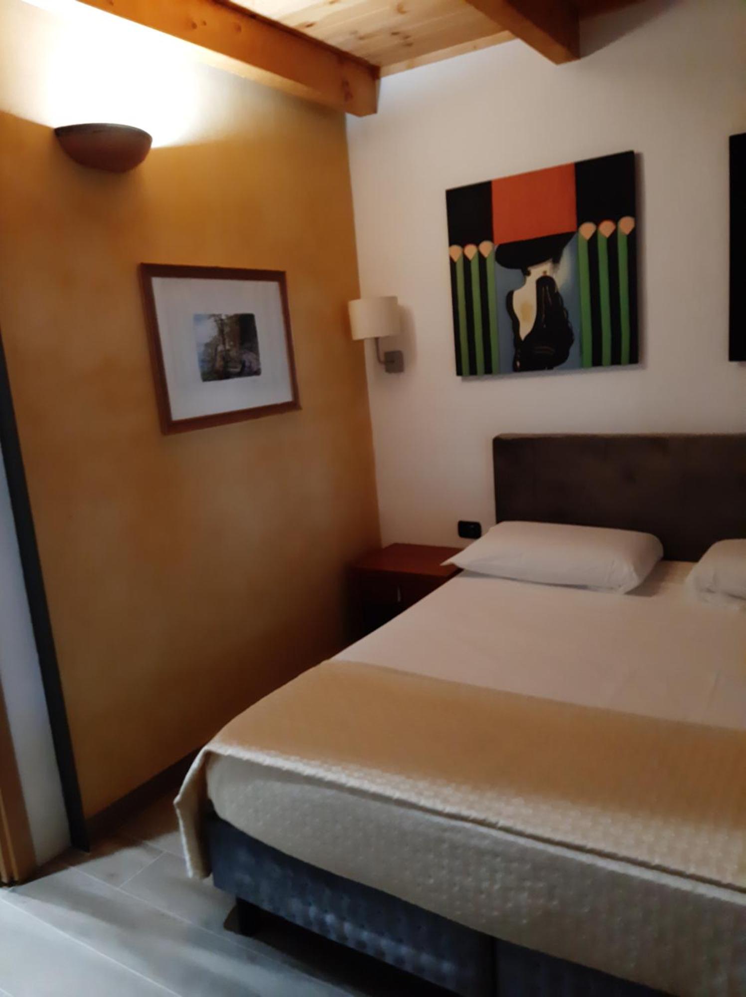 Villa Mola Bed And Breakfast Corbara  Exterior photo